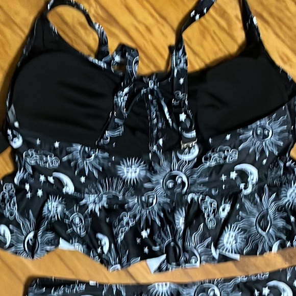 DACI Black print two piece swimsuit - Picture 7 of 10